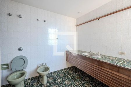 Apartamento à venda com 400m², 3 quartos e 2 vagas Apartamento à venda com 400m², 3 quartos e 2 vagasBanheiro Quarto 2 - Suíte