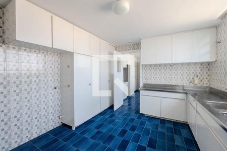 Apartamento à venda com 400m², 3 quartos e 2 vagas Apartamento à venda com 400m², 3 quartos e 2 vagasCozinha