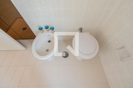 Apartamento à venda com 400m², 3 quartos e 2 vagas Apartamento à venda com 400m², 3 quartos e 2 vagasBanheiro Quarto 1 - Suíte