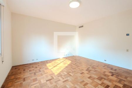 Apartamento à venda com 400m², 3 quartos e 2 vagas Apartamento à venda com 400m², 3 quartos e 2 vagasQuarto 3 - Suíte