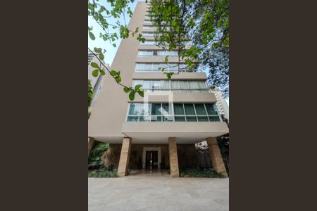 Apartamento à venda com 400m², 3 quartos e 2 vagas Apartamento à venda com 400m², 3 quartos e 2 vagasFachada