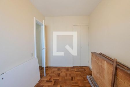 Apartamento à venda com 400m², 3 quartos e 2 vagas Apartamento à venda com 400m², 3 quartos e 2 vagasQuarto de Serviço 2