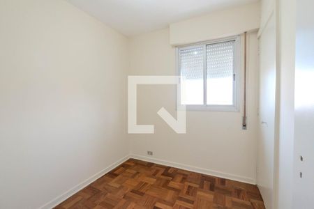 Apartamento à venda com 400m², 3 quartos e 2 vagas Apartamento à venda com 400m², 3 quartos e 2 vagasQuarto de Serviço 2