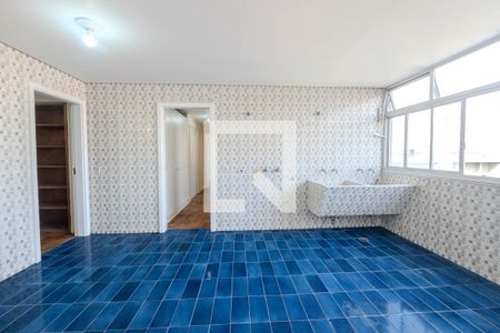 Apartamento à venda com 400m², 3 quartos e 2 vagas Apartamento à venda com 400m², 3 quartos e 2 vagasÁrea de Serviço