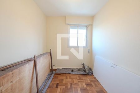 Apartamento à venda com 400m², 3 quartos e 2 vagas Apartamento à venda com 400m², 3 quartos e 2 vagasQuarto de Serviço 1