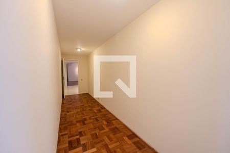 Apartamento à venda com 400m², 3 quartos e 2 vagas Apartamento à venda com 400m², 3 quartos e 2 vagasRoupeiro