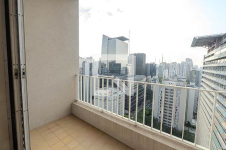 Apartamento à venda com 400m², 3 quartos e 2 vagas Apartamento à venda com 400m², 3 quartos e 2 vagasVaranda Quarto 1 - Suíte