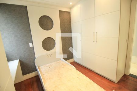Apartamento à venda com 234m², 4 quartos e 3 vagas Apartamento à venda com 234m², 4 quartos e 3 vagasQuarto 2
