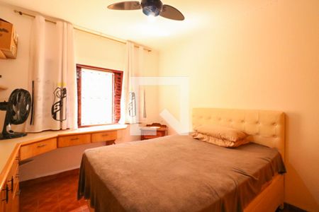 Casa à venda com 220m², 3 quartos e 3 vagasQuarto 2