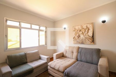 Casa à venda com 220m², 3 quartos e 3 vagasCasa dos Fundos