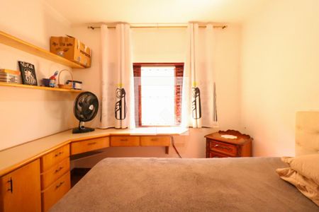 Casa à venda com 220m², 3 quartos e 3 vagasQuarto 2