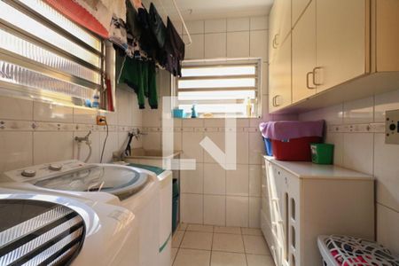 Casa à venda com 220m², 3 quartos e 3 vagasÁrea de Serviço