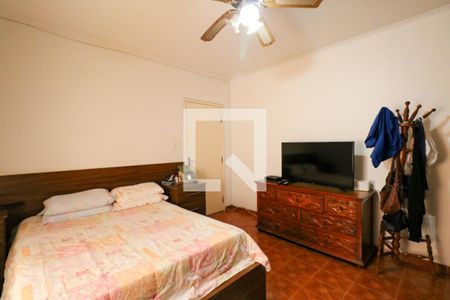 Casa à venda com 220m², 3 quartos e 3 vagasSuíte