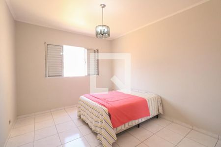 Casa à venda com 220m², 3 quartos e 3 vagasCasa dos Fundos