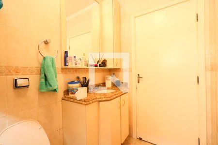 Casa à venda com 220m², 3 quartos e 3 vagasBanheiro da Suíte