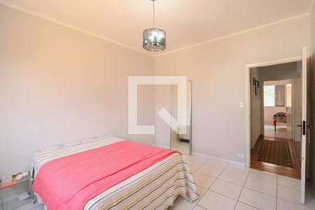 Casa à venda com 220m², 3 quartos e 3 vagasCasa dos Fundos