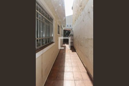 Casa à venda com 96m², 2 quartos e 1 vagaCorredor Lateral