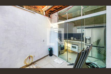 Casa de condomínio à venda com 100m², 3 quartos e 2 vagasÁrea de Serviço