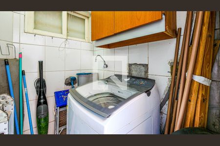 Casa de condomínio à venda com 100m², 3 quartos e 2 vagasÁrea de Serviço