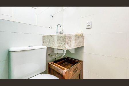 Casa de condomínio à venda com 100m², 3 quartos e 2 vagasBanheiro