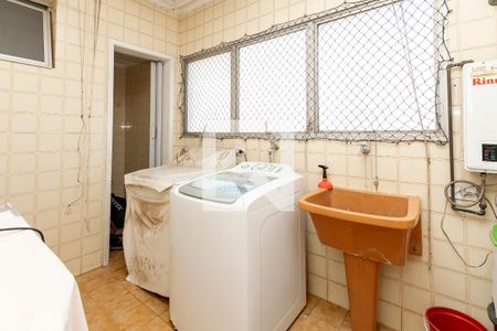 Apartamento para alugar com 146m², 4 quartos e 3 vagas Apartamento para alugar com 146m², 4 quartos e 3 vagasÁrea de Serviço