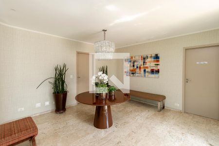 Apartamento para alugar com 146m², 4 quartos e 3 vagas Apartamento para alugar com 146m², 4 quartos e 3 vagasHall de Entrada