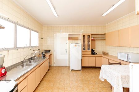 Apartamento para alugar com 146m², 4 quartos e 3 vagas Apartamento para alugar com 146m², 4 quartos e 3 vagasCozinha