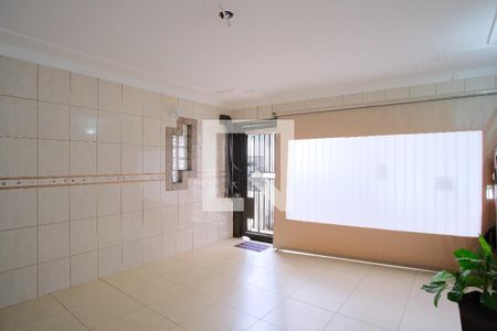 Garagem de casa à venda com 3 quartos, 180m² em Vila Carrão, São Paulo