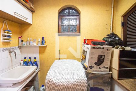 Casa à venda com 125m², 2 quartos e 2 vagas Casa à venda com 125m², 2 quartos e 2 vagasÁrea de Serviço