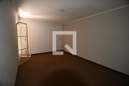 Casa à venda com 450m², 3 quartos e 4 vagasQuarto 2 - Suíte