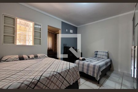 Casa à venda com 300m², 4 quartos e 5 vagasQuarto - Casa 2