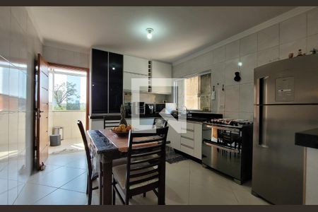 Casa à venda com 300m², 4 quartos e 5 vagasCozinha