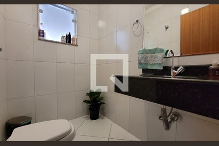 Casa à venda com 300m², 4 quartos e 5 vagasLavabo