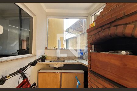 Casa à venda com 300m², 4 quartos e 5 vagasChurrasqueira