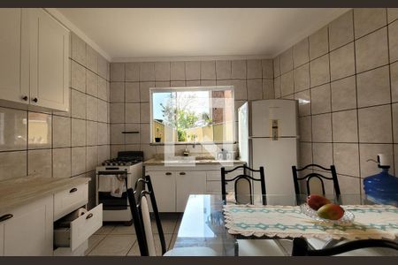 Casa à venda com 300m², 4 quartos e 5 vagasCozinha - Casa 2