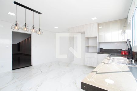 Casa para alugar com 250m², 2 quartos e 4 vagasCozinha