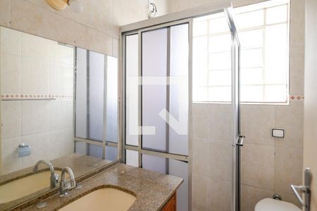 Casa para alugar com 120m², 2 quartos e 2 vagas Casa para alugar com 120m², 2 quartos e 2 vagasBanheiro 3