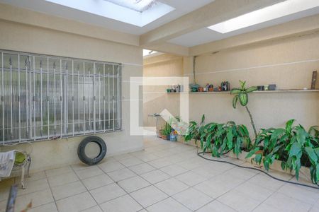 Casa para alugar com 120m², 2 quartos e 2 vagas Casa para alugar com 120m², 2 quartos e 2 vagasGaragem