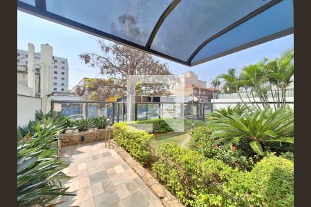 Apartamento para alugar com 200m², 3 quartos e 2 vagasEntrada