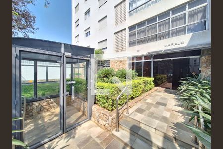 Apartamento para alugar com 200m², 3 quartos e 2 vagasEntrada