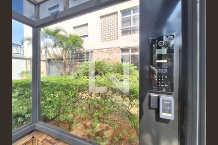 Apartamento para alugar com 200m², 3 quartos e 2 vagasEntrada