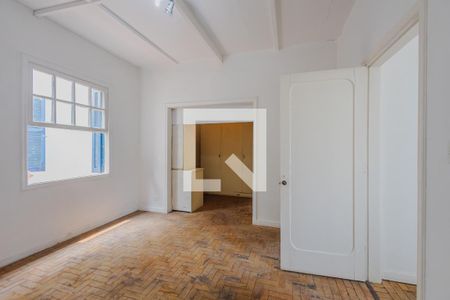 Casa à venda com 161m², 4 quartos e 4 vagasSuíte