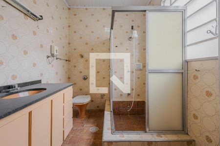 Casa à venda com 161m², 4 quartos e 4 vagasBanheiro da Suíte