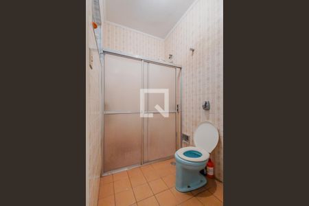 Casa à venda com 161m², 4 quartos e 4 vagasBanheiro 2