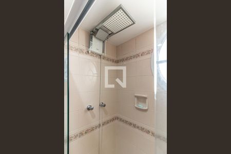 Apartamento à venda com 170m², 4 quartos e 2 vagas Apartamento à venda com 170m², 4 quartos e 2 vagasBanheiro 2