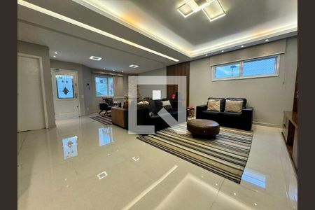 Casa de Condomínio à venda com 4 quartos, 258m² em Jardim Prudência, São Paulo