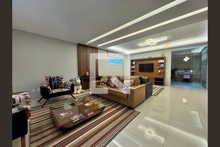 Casa de Condomínio à venda com 4 quartos, 258m² em Jardim Prudência, São Paulo