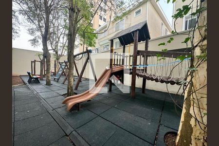 Casa de condomínio à venda com 258m², 4 quartos e 4 vagas