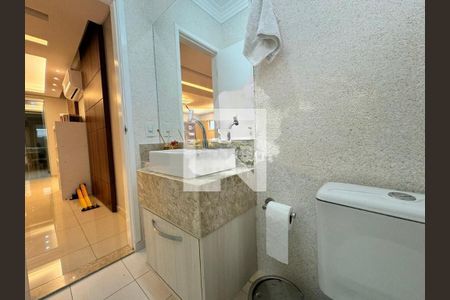 Casa de condomínio à venda com 258m², 4 quartos e 4 vagas