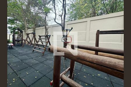 Casa de condomínio à venda com 258m², 4 quartos e 4 vagas